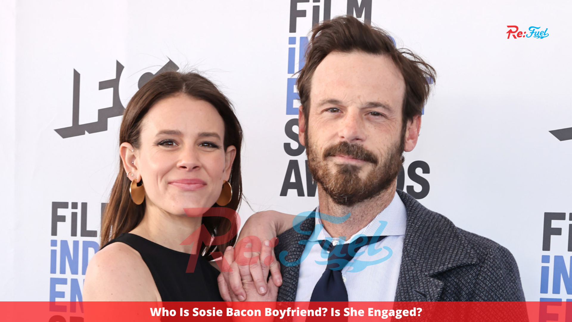 Who Is Sosie Bacon Boyfriend? Is She Engaged?