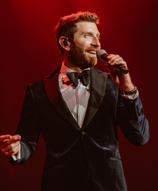 Who Is Brett Eldredge's Girlfriend? He's Looking For A Life Partner