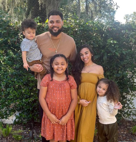Know About Mike Evans' Wife And Their Relationship
