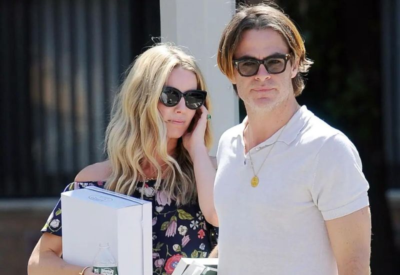 Who Is Chris Pine's Girlfriend? Is He Still Dating Annabelle Wallis?