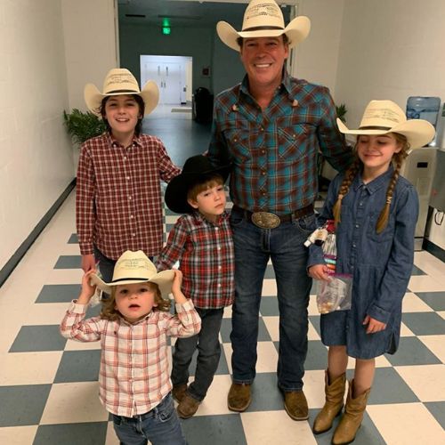 All About Clay Walker’s Wife Jessica As The Couple Expecting Sixth Child