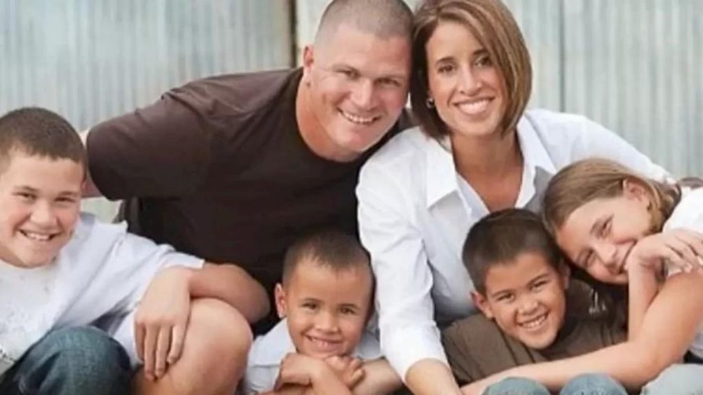 Meet Jon Kitna's Wife As Their Son Jalen Reaches Plea Deal In 5 Felony Charges
