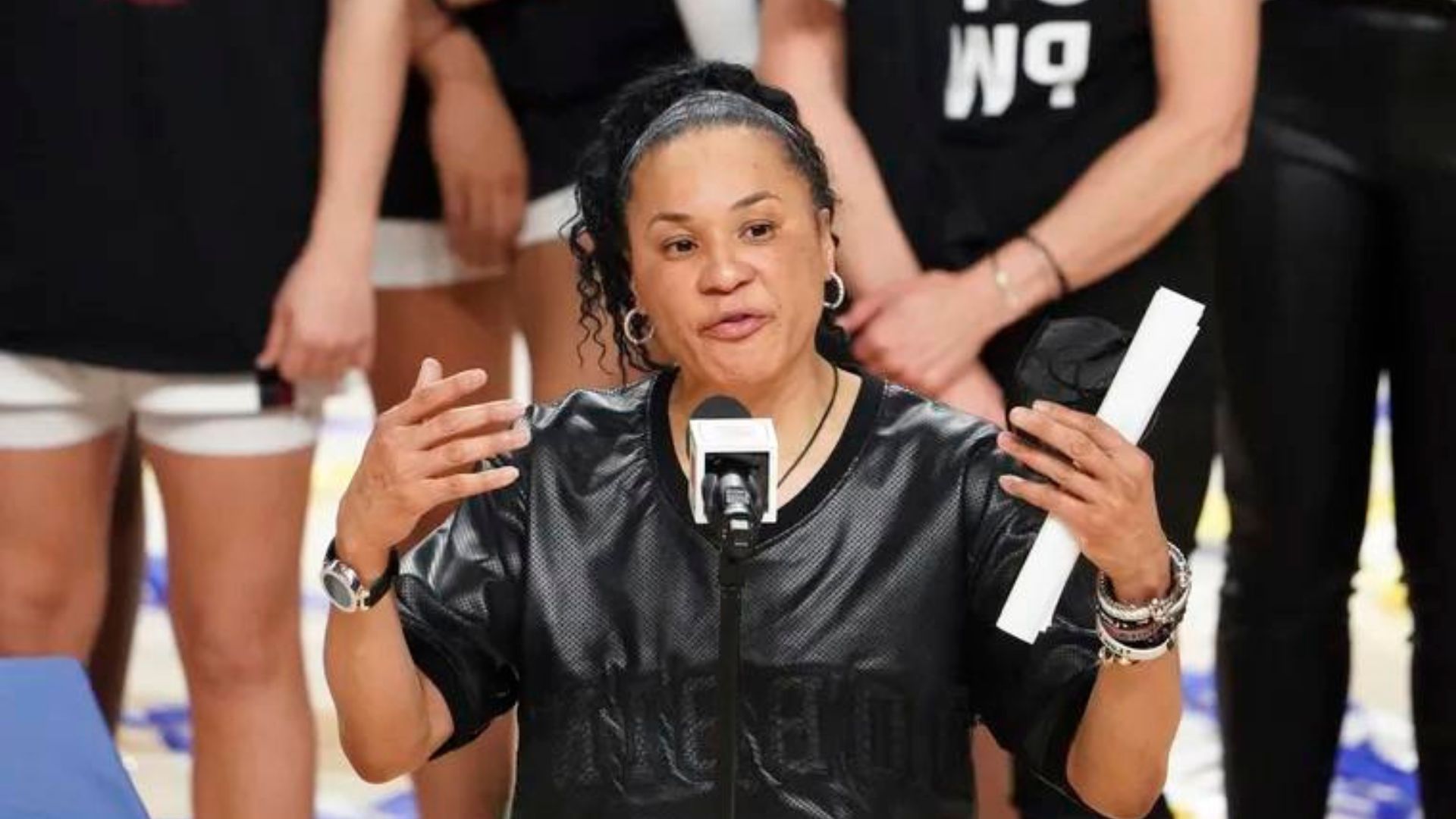 Exploring Dawn Staley's Relationship Status: Does She Have A Husband?