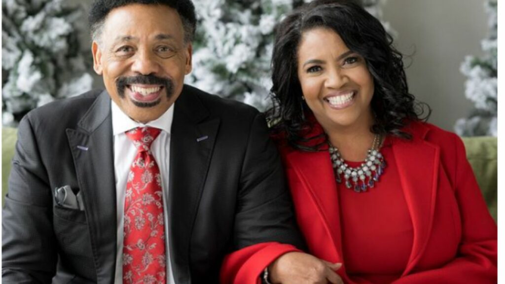Tony Evans Wife And He Retires At Oak Cliff Bible